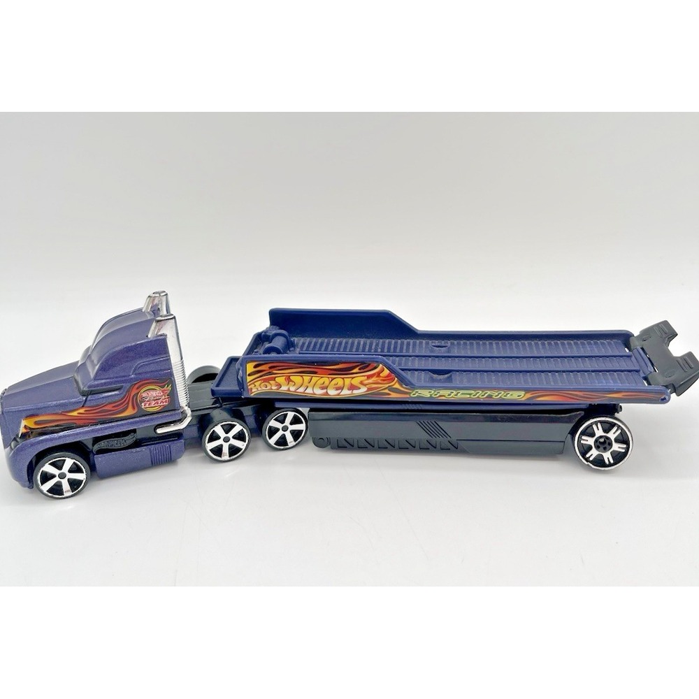 Hot Wheels Racing Team Truckin Transporter Purple Semi Vintage 2002 J6521